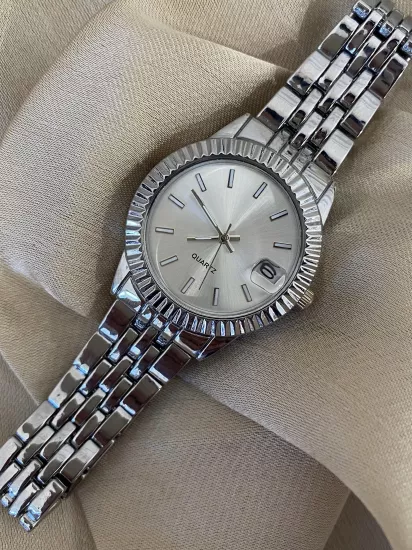 ROMA KADIN KOL SAATİ