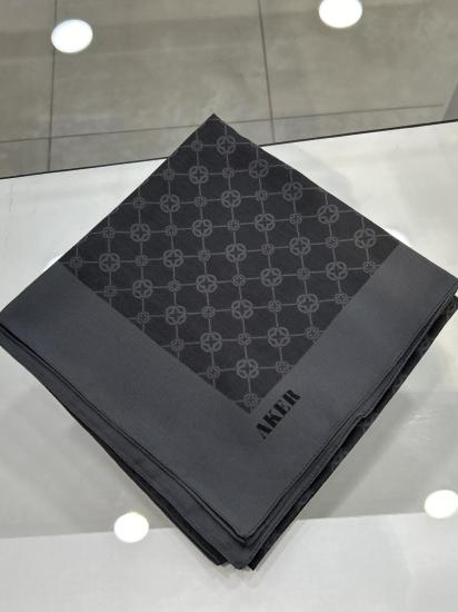 Aker Monogram Eşarp