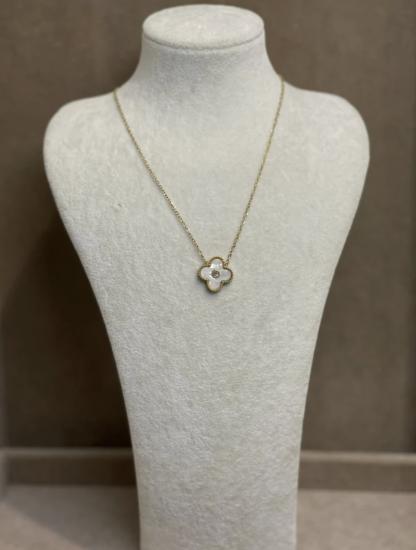 Yonca Mineli Kolye Beyaz