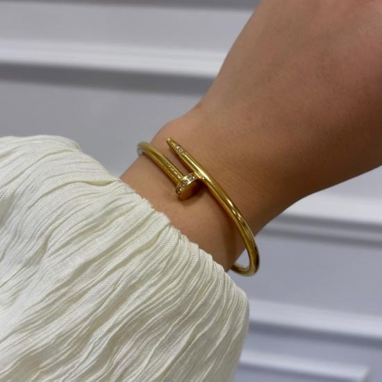 Gold Çivi Model Kelepçe